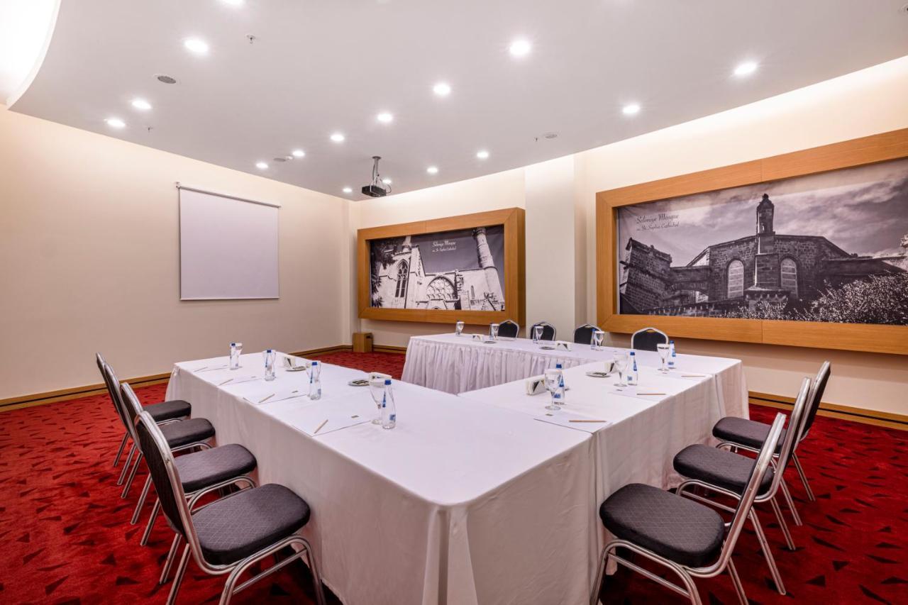 Grand Pasha Lefkosa Hotel & Casino Kültér fotó